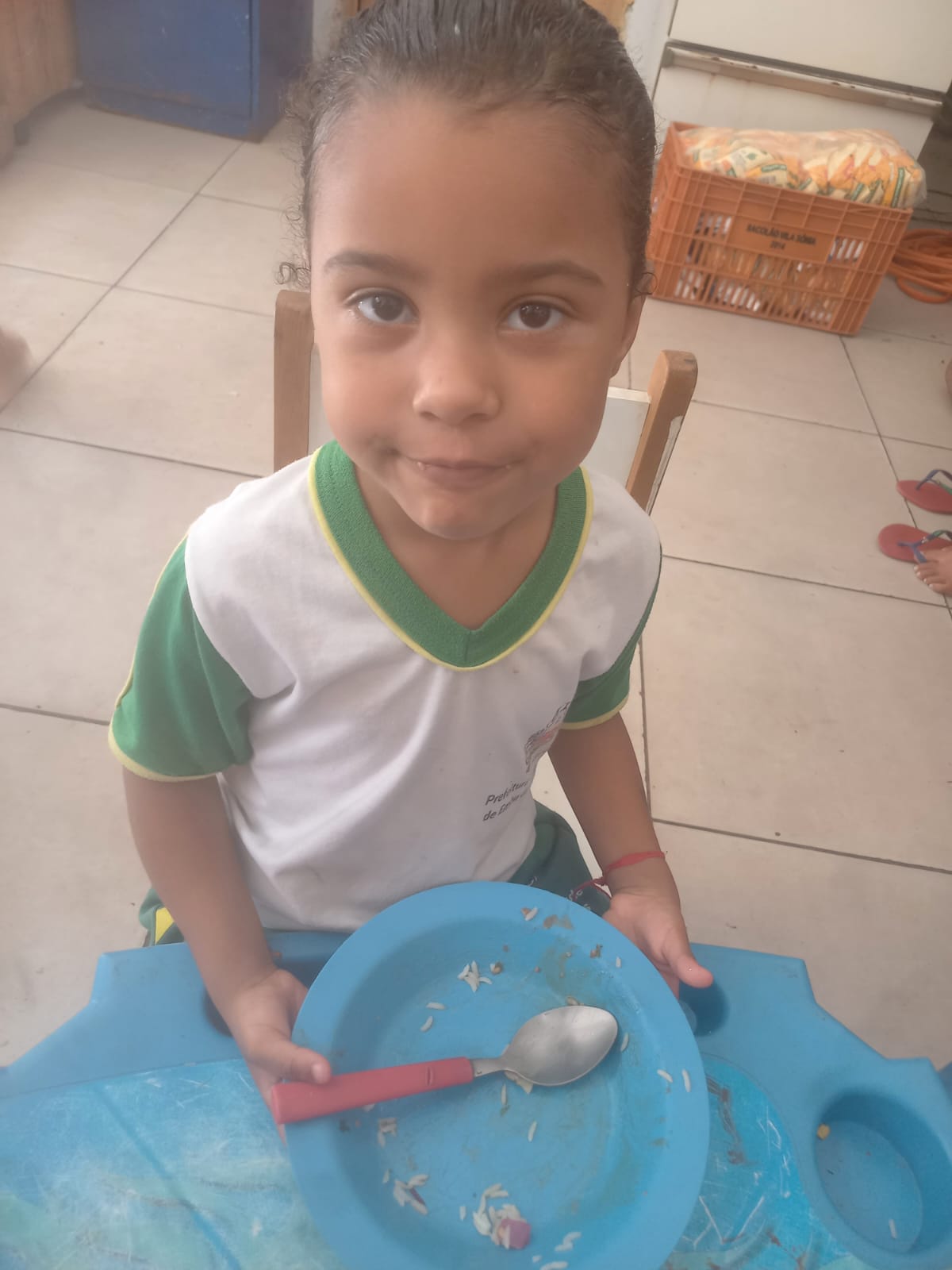 Alimente uma criança